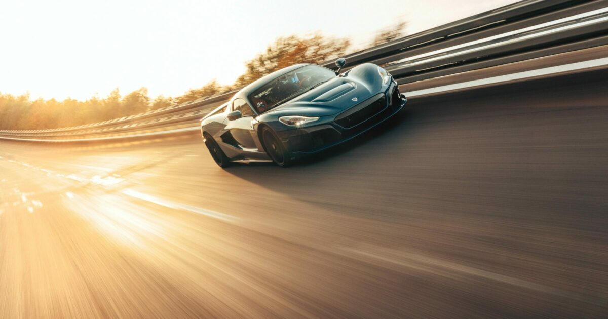 Elektrische hypercar van ‘Elon Musk van de Balkan’ verpulvert