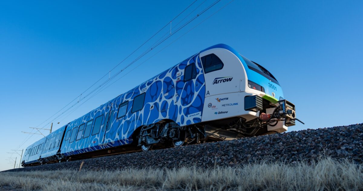 Waterstoftrein haalt recordafstand van 2.800 kilometer op een volle